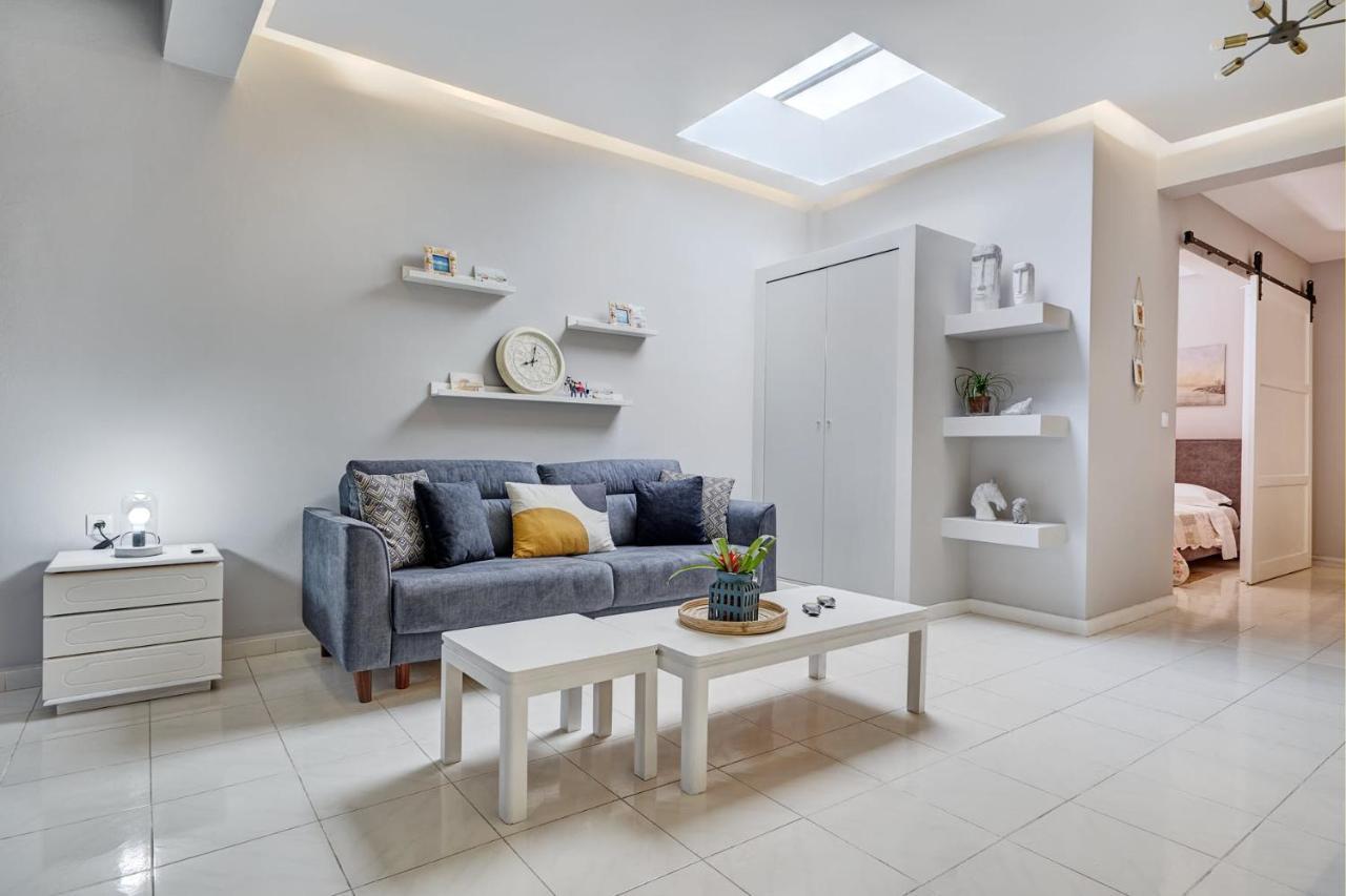 Old Town Luxury Velvet Apartment Rhodes City Esterno foto